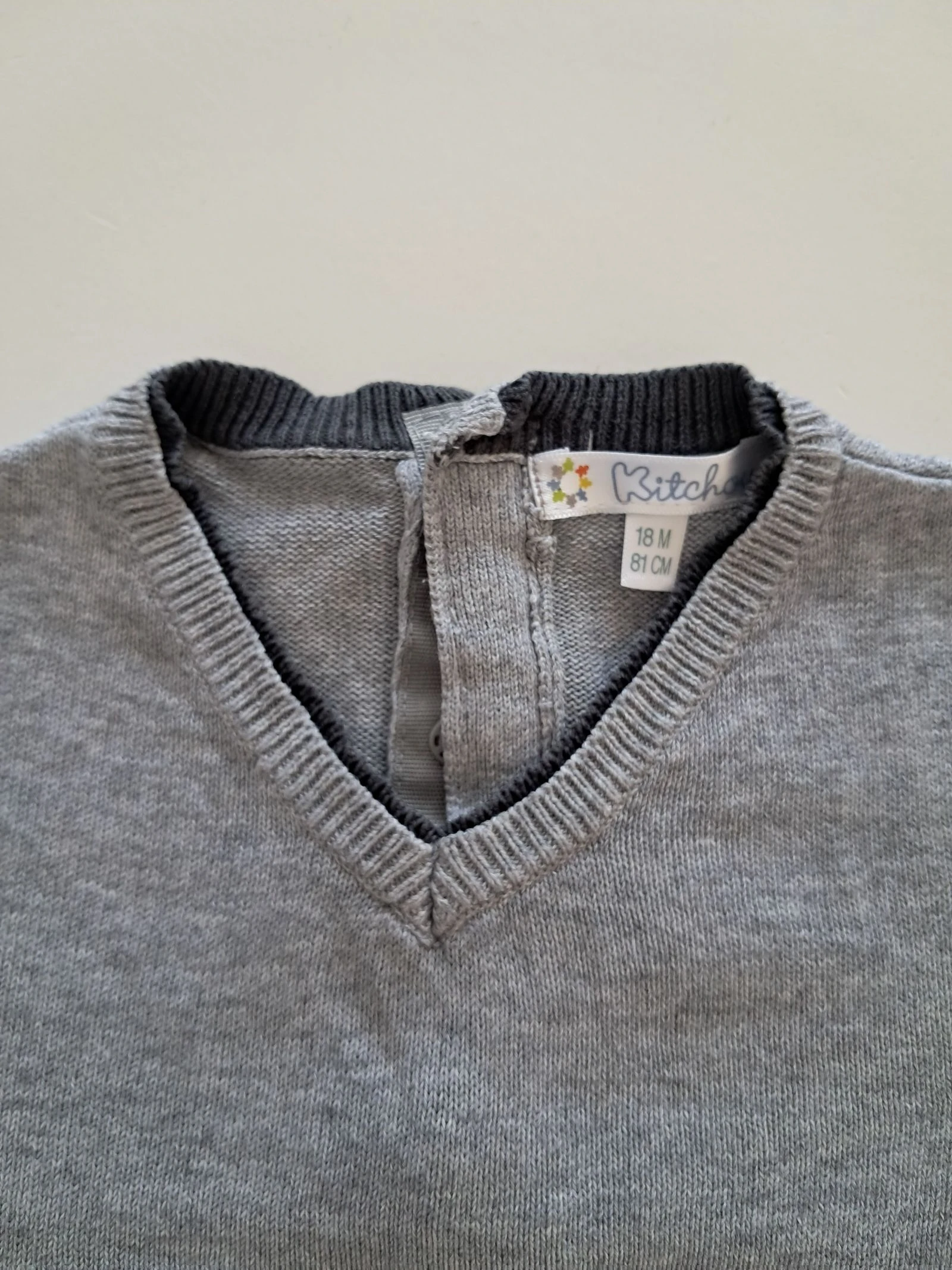 Suéter de cuello en V talla 18 meses 81cm – photo 3
